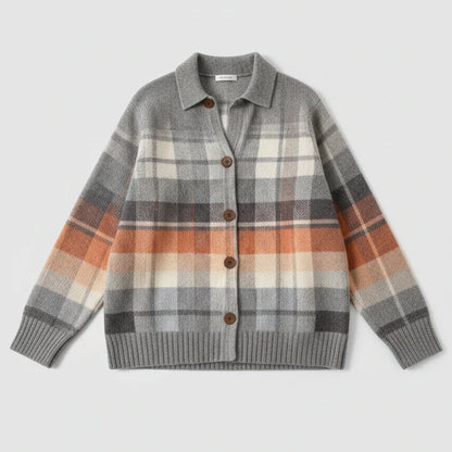 Christine | Pehme ruuduline nööpidega kampsun kraega