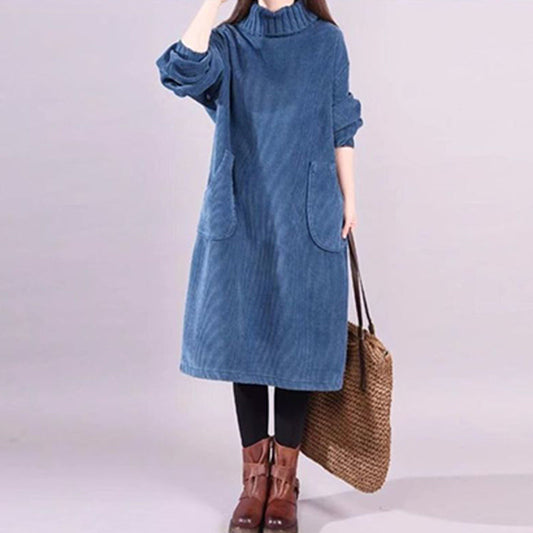 Clara | Hubane kõrge kaelusega pesusametist kleit